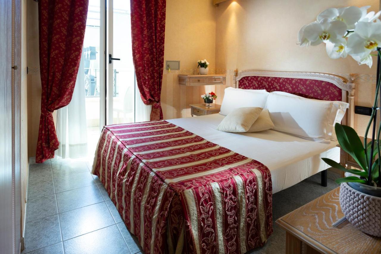 Hotel Gallia Palace Rimini Exterior photo