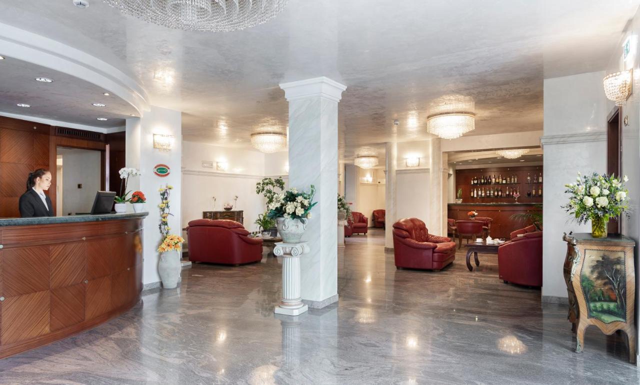 Hotel Gallia Palace Rimini Exterior photo