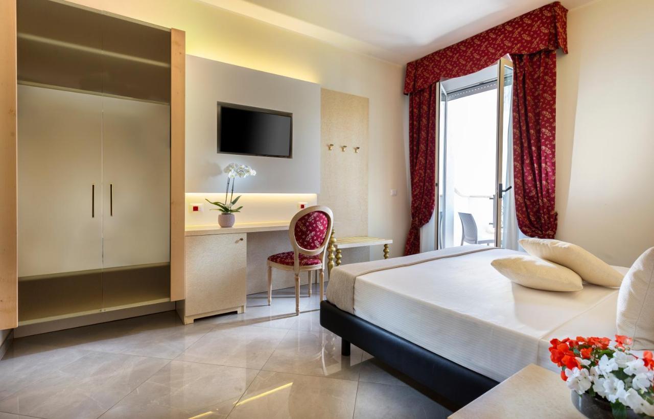 Hotel Gallia Palace Rimini Exterior photo