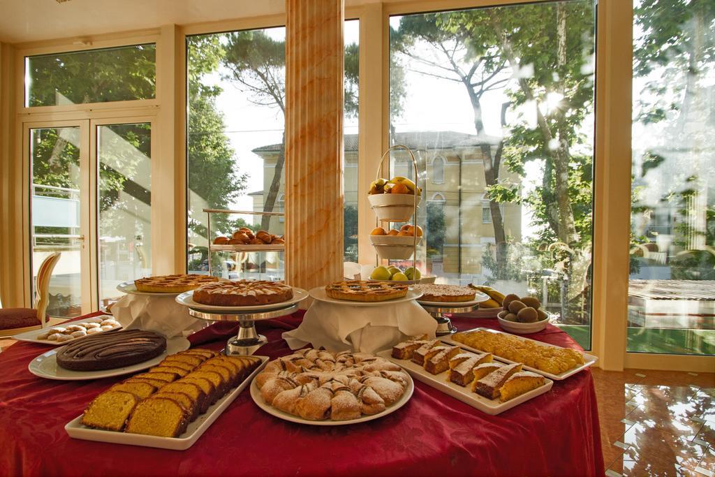 Hotel Gallia Palace Rimini Exterior photo
